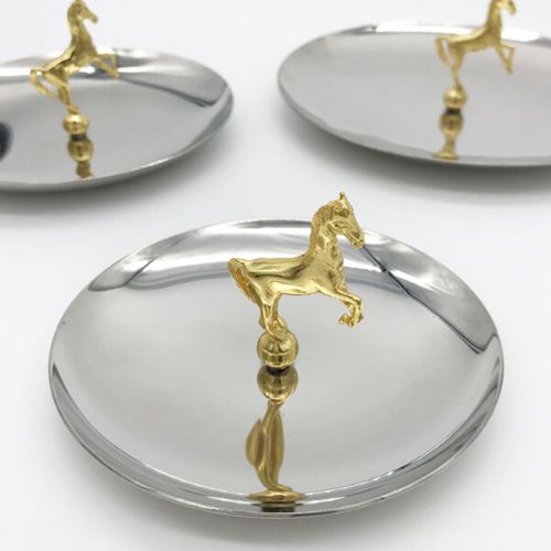 Narin - Mini Plates with Horse Figure
