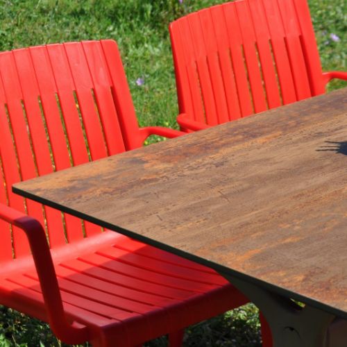 California Compact 70*120 Red Table Set With Sleeves