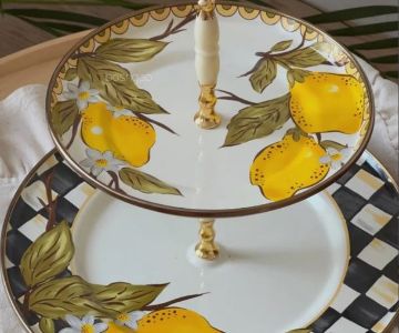 Linda Layered Cookie Stand